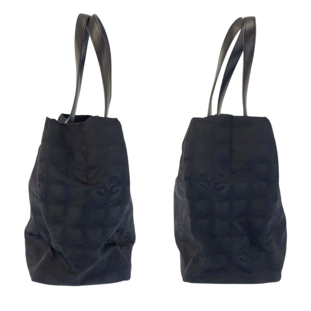 CHANEL Black Leather Logo Shoulder Bag - Picture 10 of 10